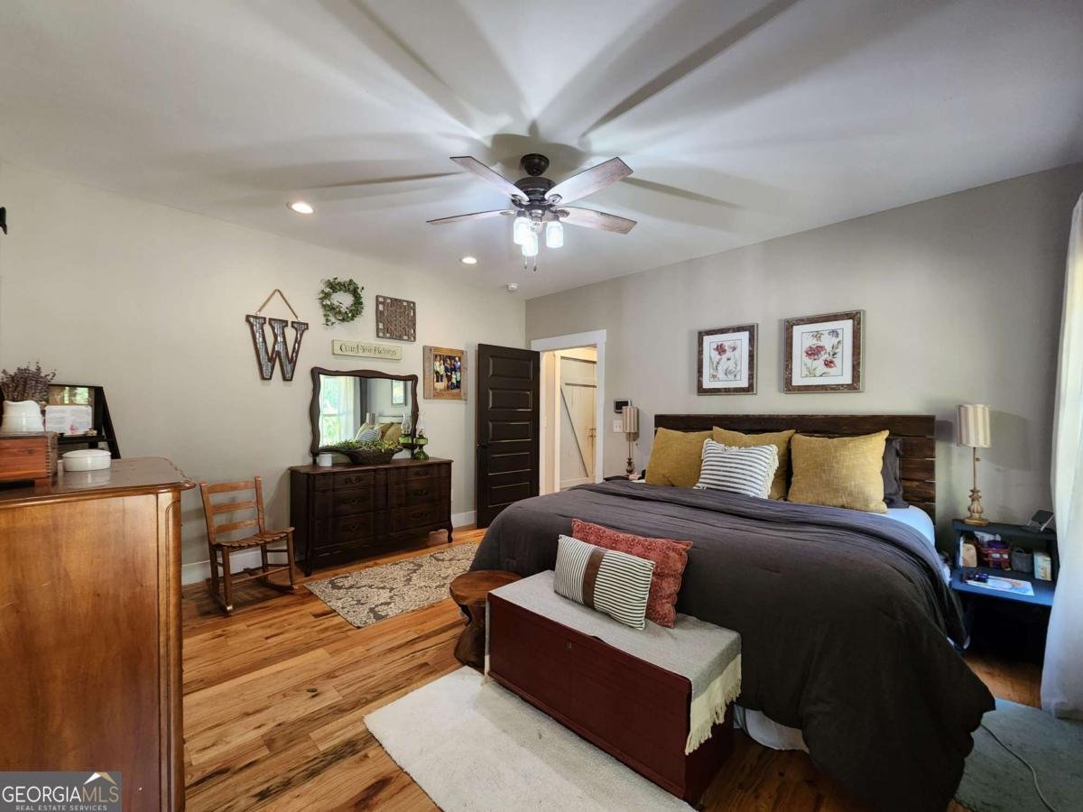 7350 Banks Mill Road Douglasville - 8