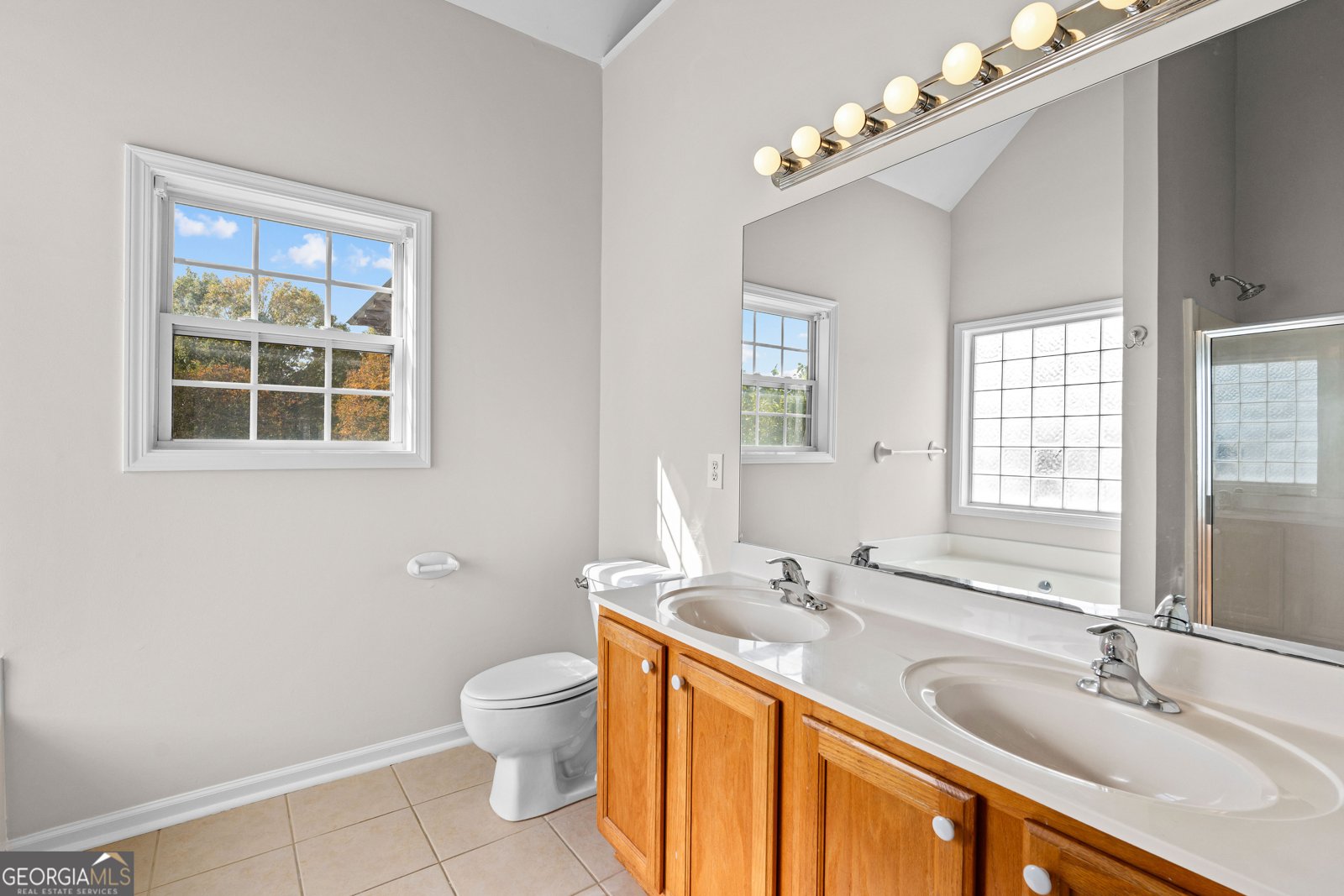 54 The Crescent Newnan - 10