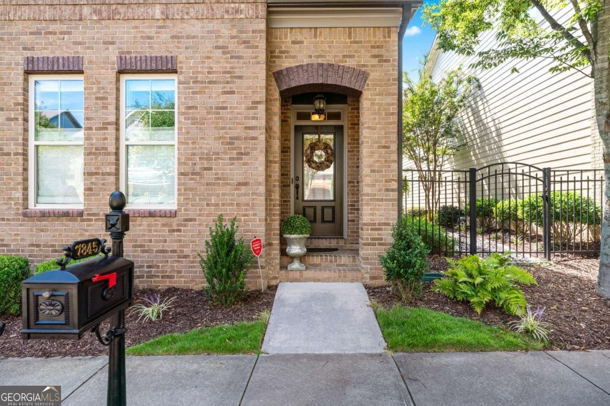 7845 Crownpoint Drive Alpharetta - 4