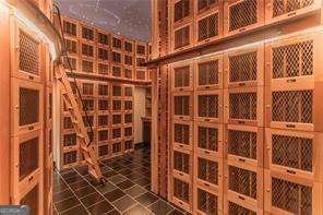 3338 Peachtree Road Atlanta - 24