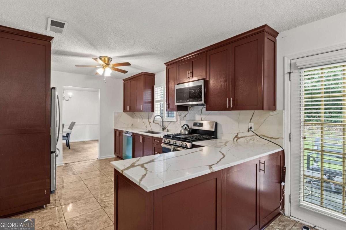 285 Cascade Rise Court Atlanta - 18