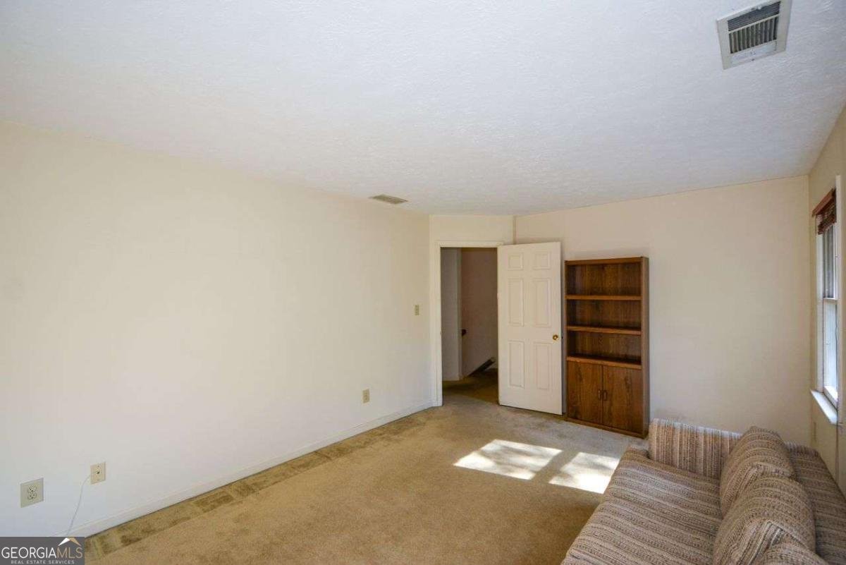 5610 Surrey Court Alpharetta - 30