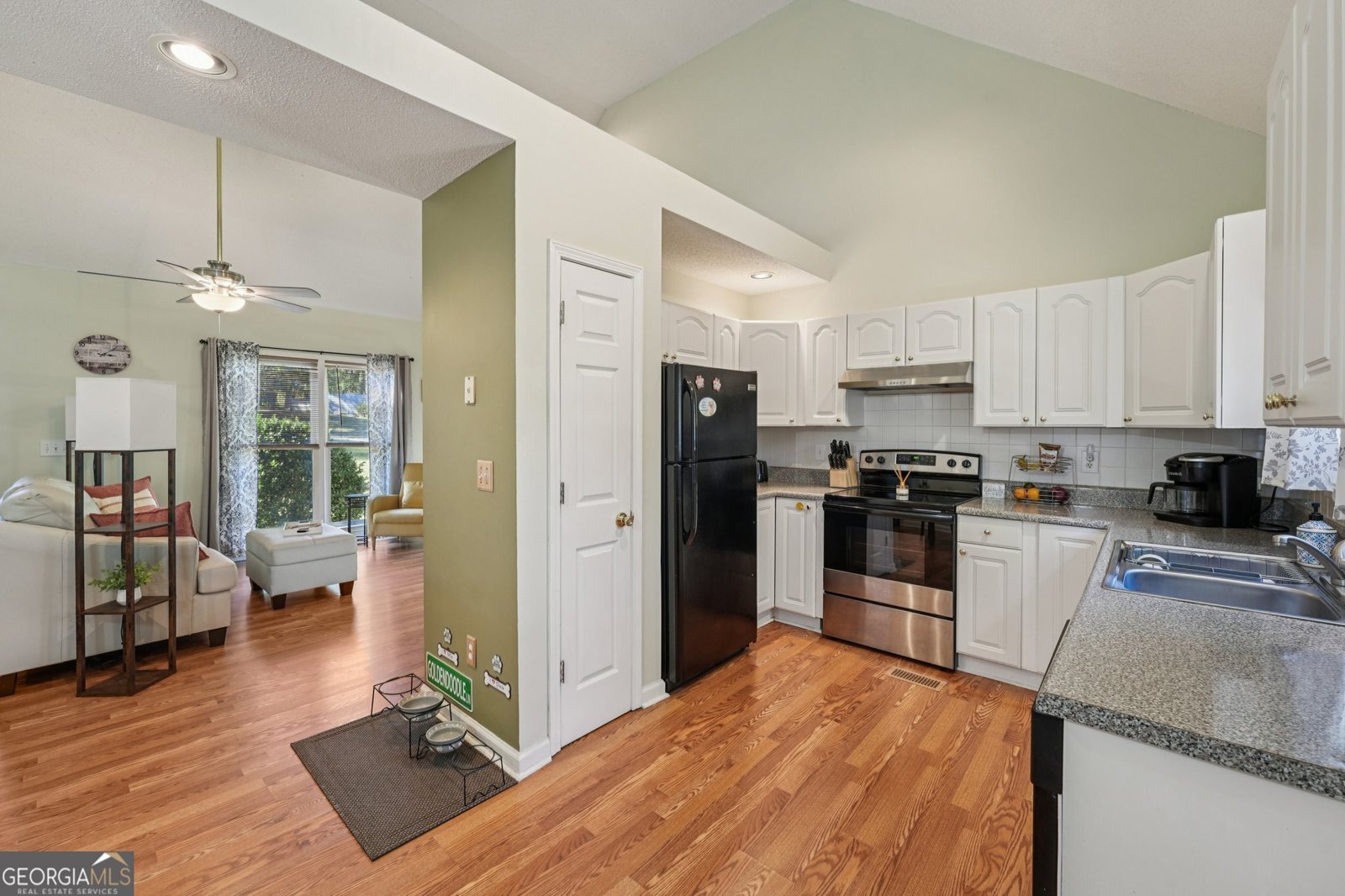 777 College Street Carrollton - 17