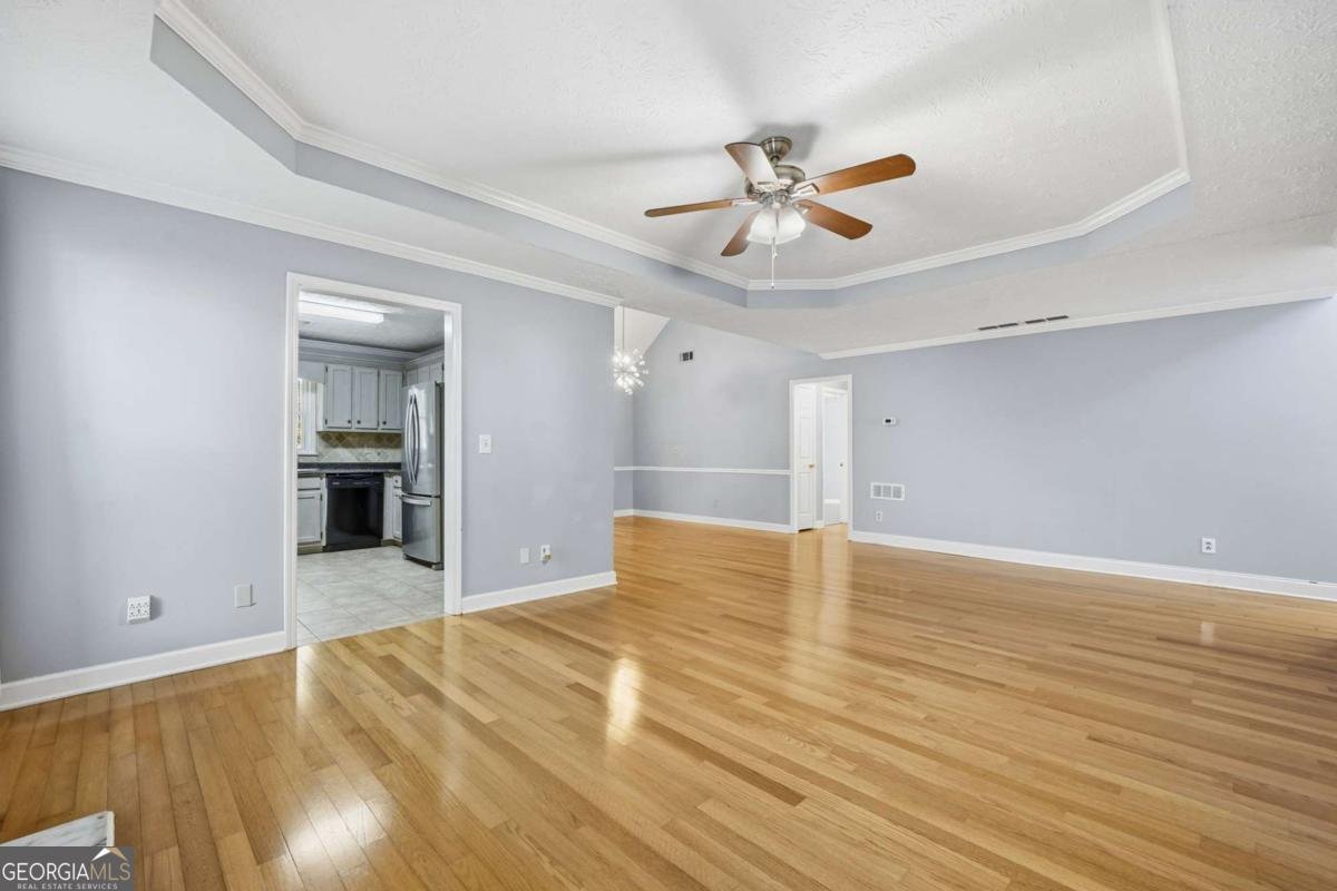 1210 BURNING BUSH Drive Loganville - 17