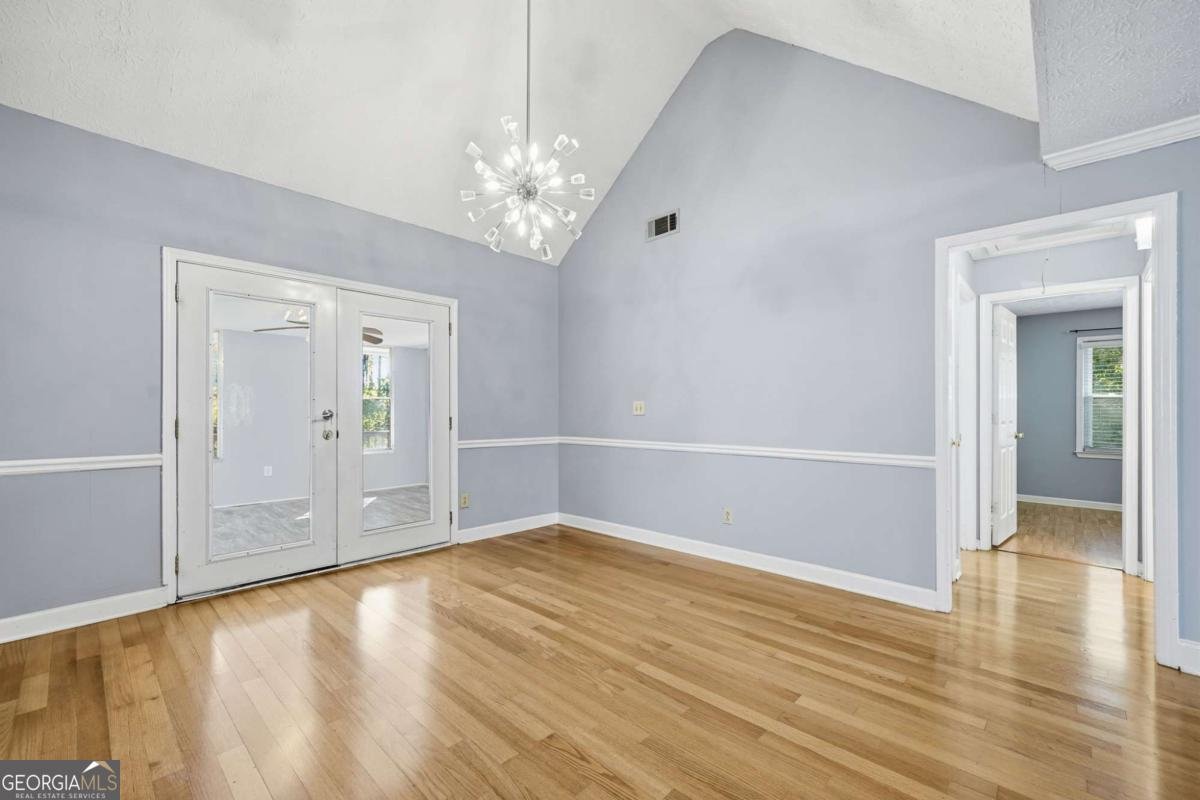 1210 BURNING BUSH Drive Loganville - 24