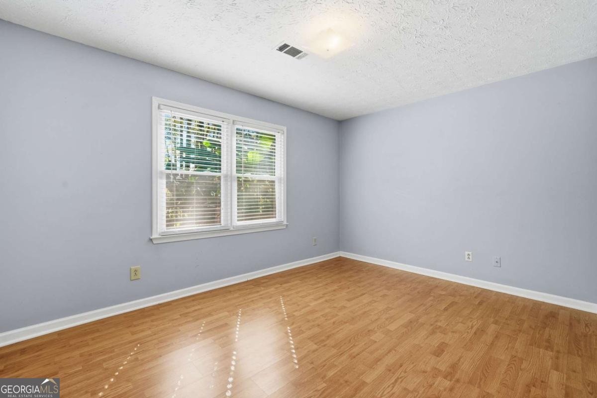 1210 BURNING BUSH Drive Loganville - 30