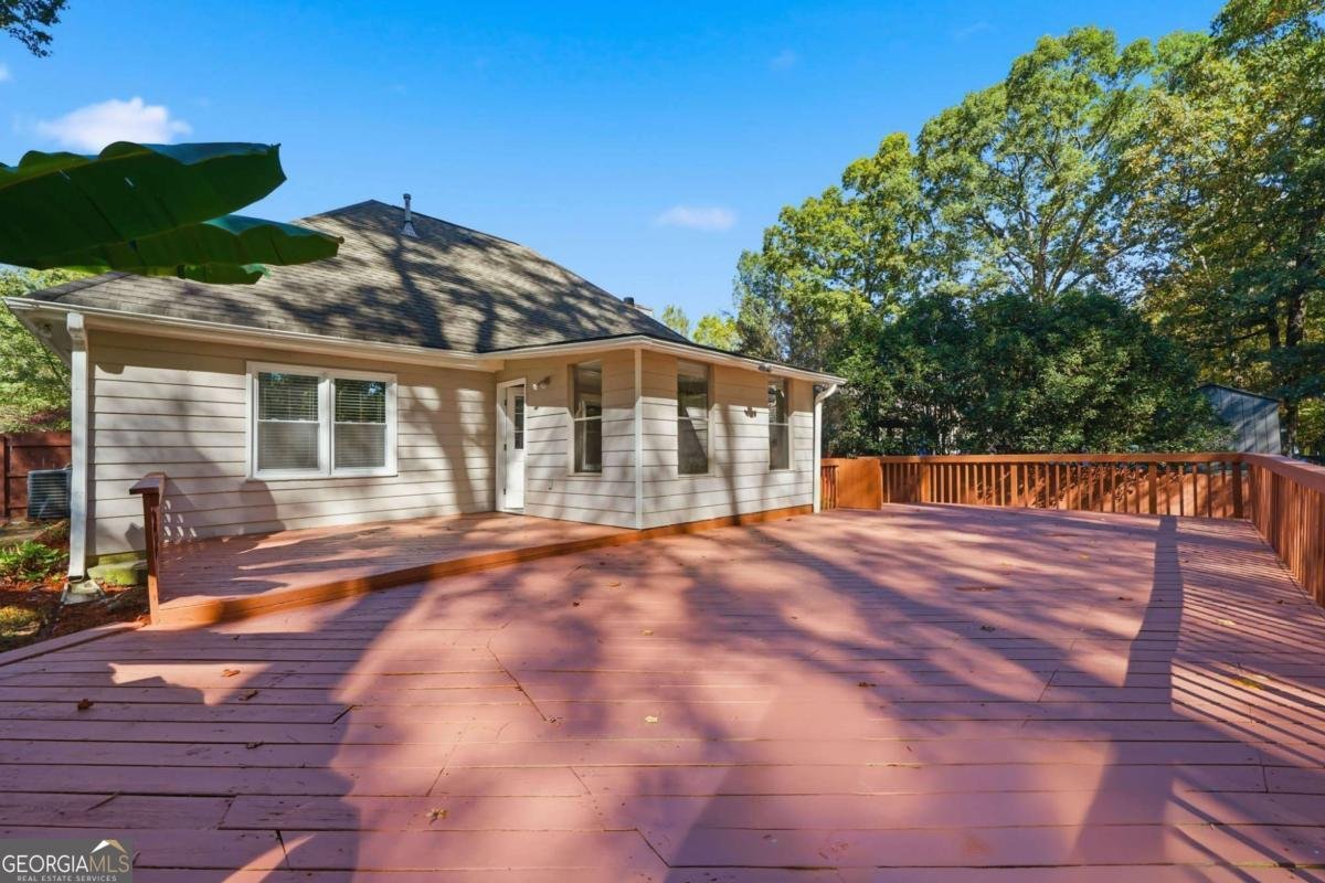 1210 BURNING BUSH Drive Loganville - 35