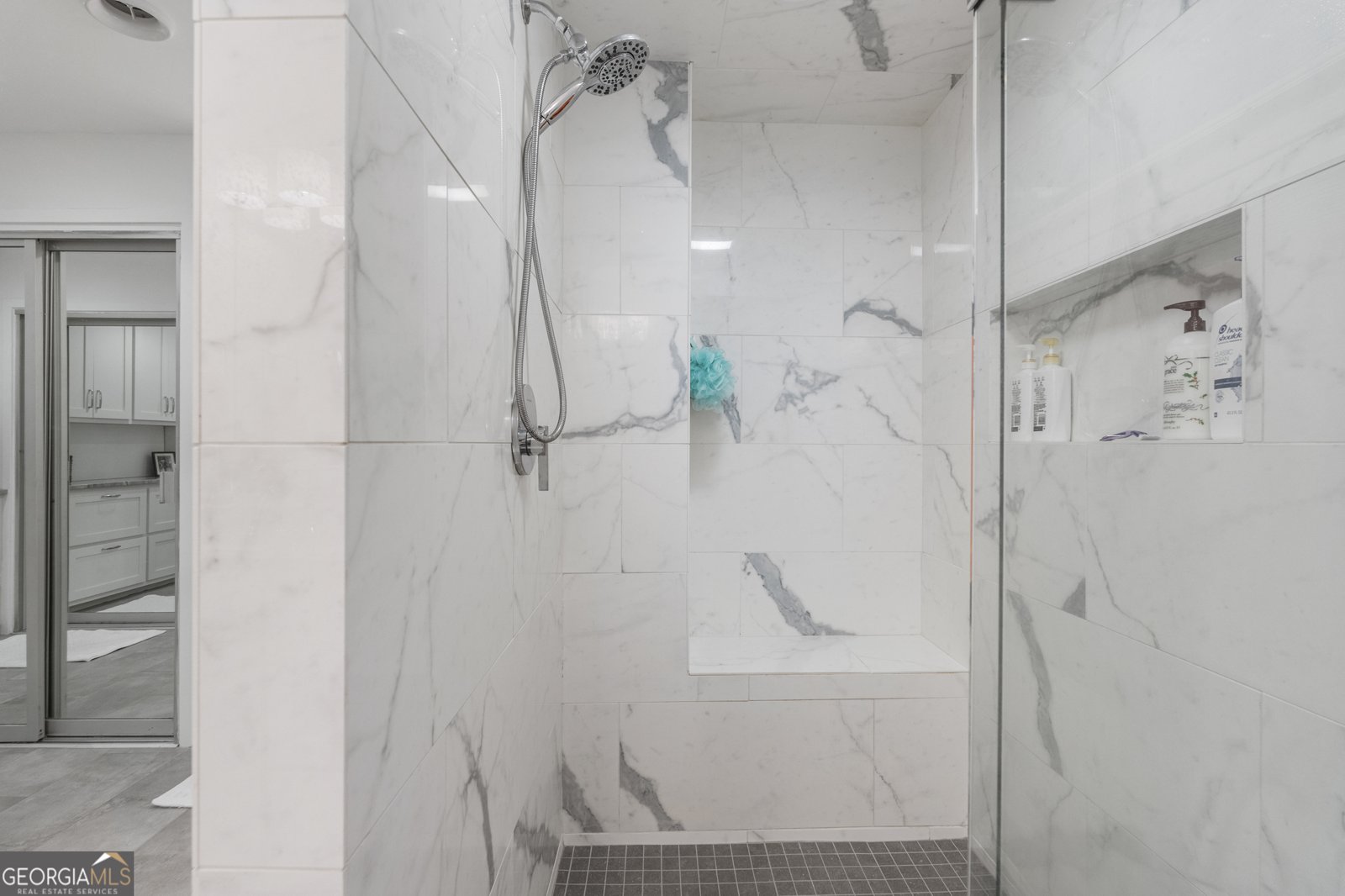 2637 Sue Mack Drive Columbus - 28