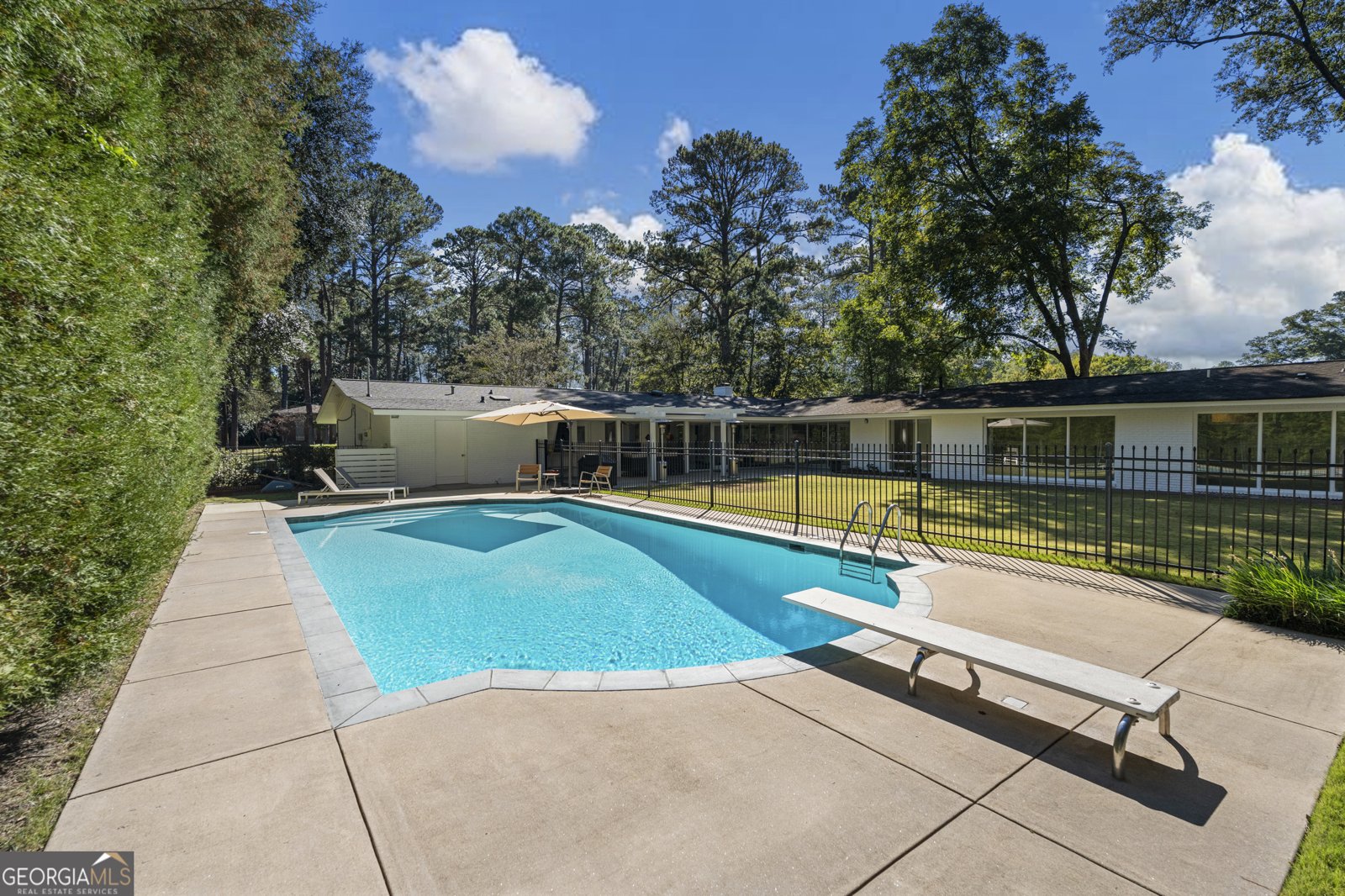 2637 Sue Mack Drive Columbus - 37