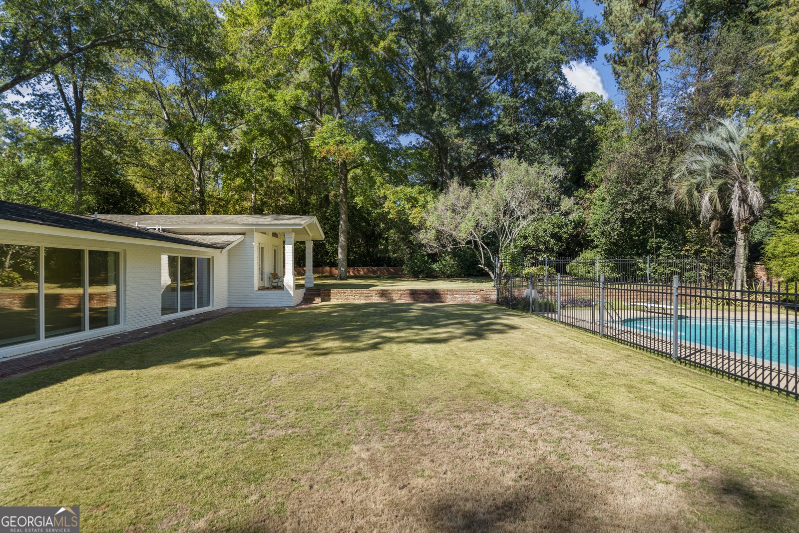 2637 Sue Mack Drive Columbus - 39