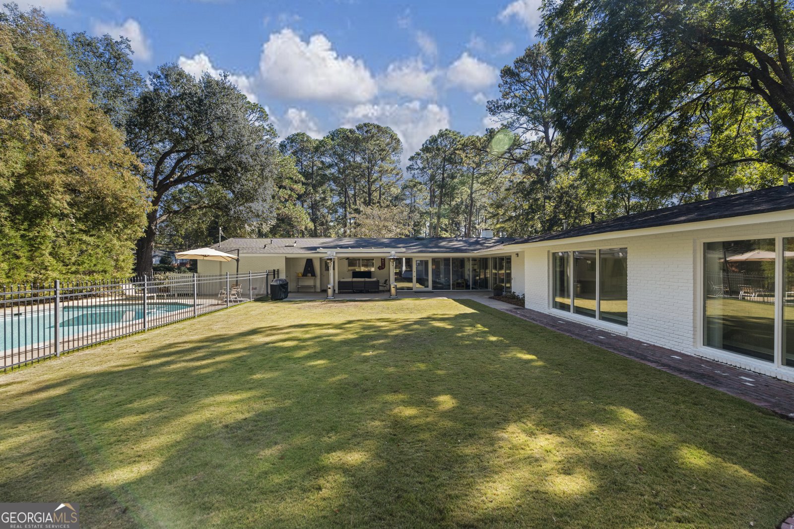 2637 Sue Mack Drive Columbus - 40