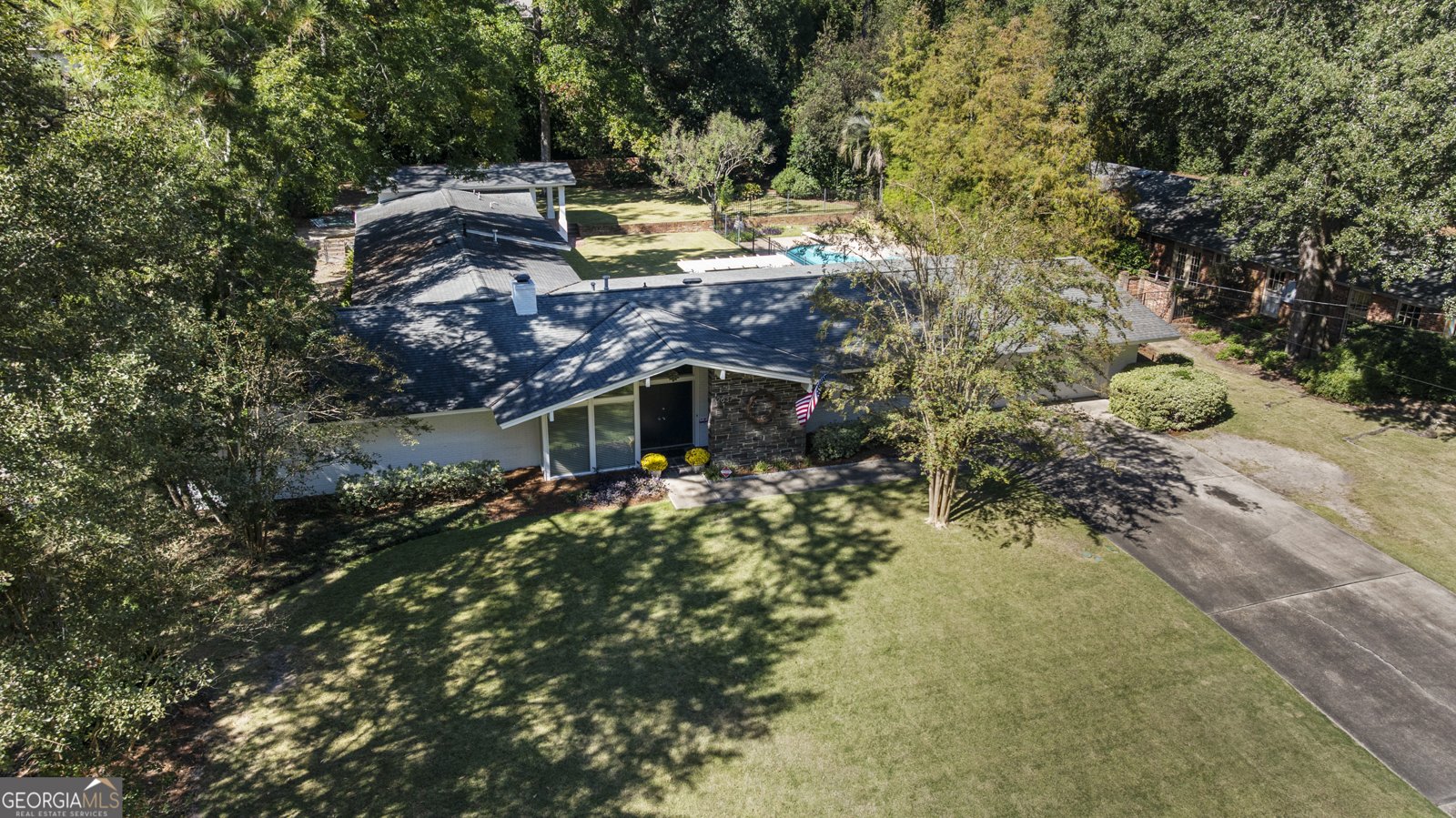 2637 Sue Mack Drive Columbus - 42