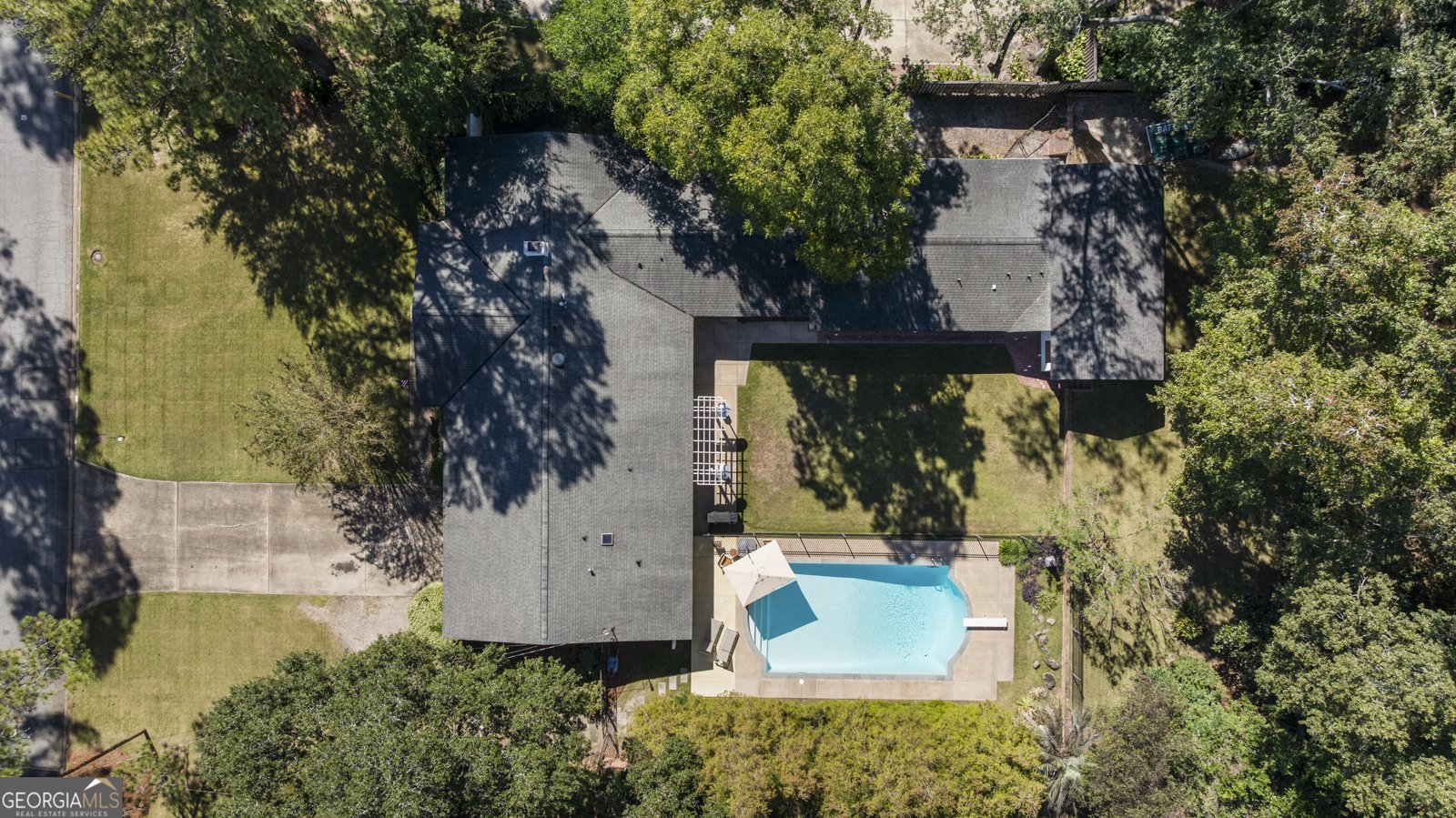 2637 Sue Mack Drive Columbus - 43