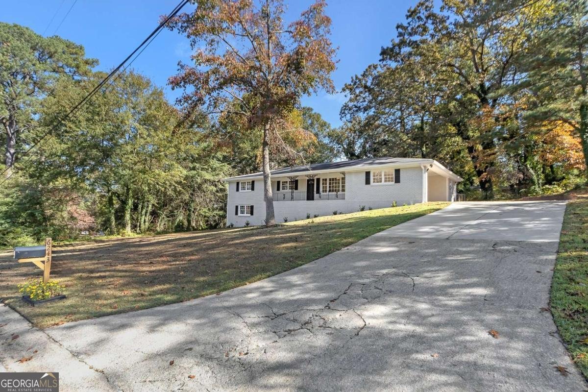 6243 David Lane Mableton - 2