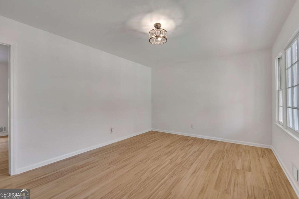 6243 David Lane Mableton - 7