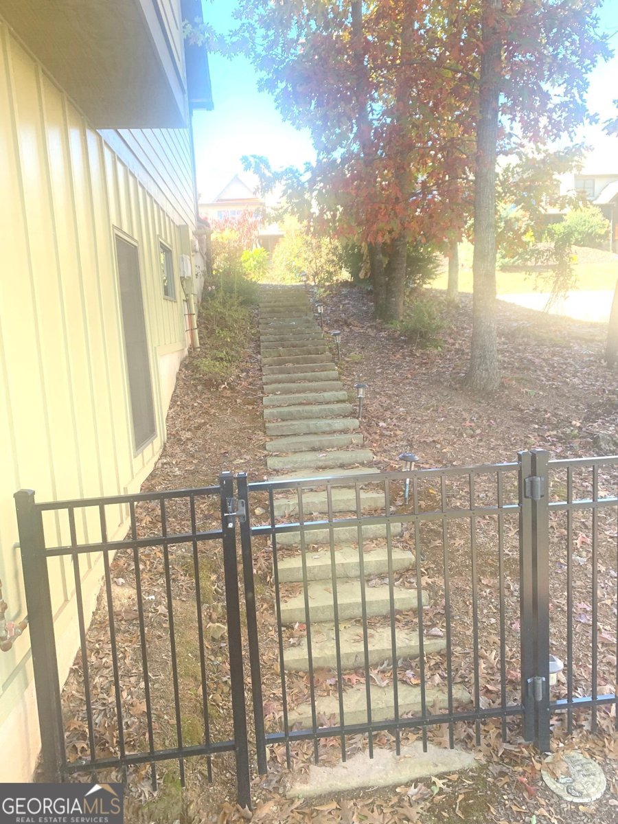 5 Upper Knoll Drive Blue Ridge - 28