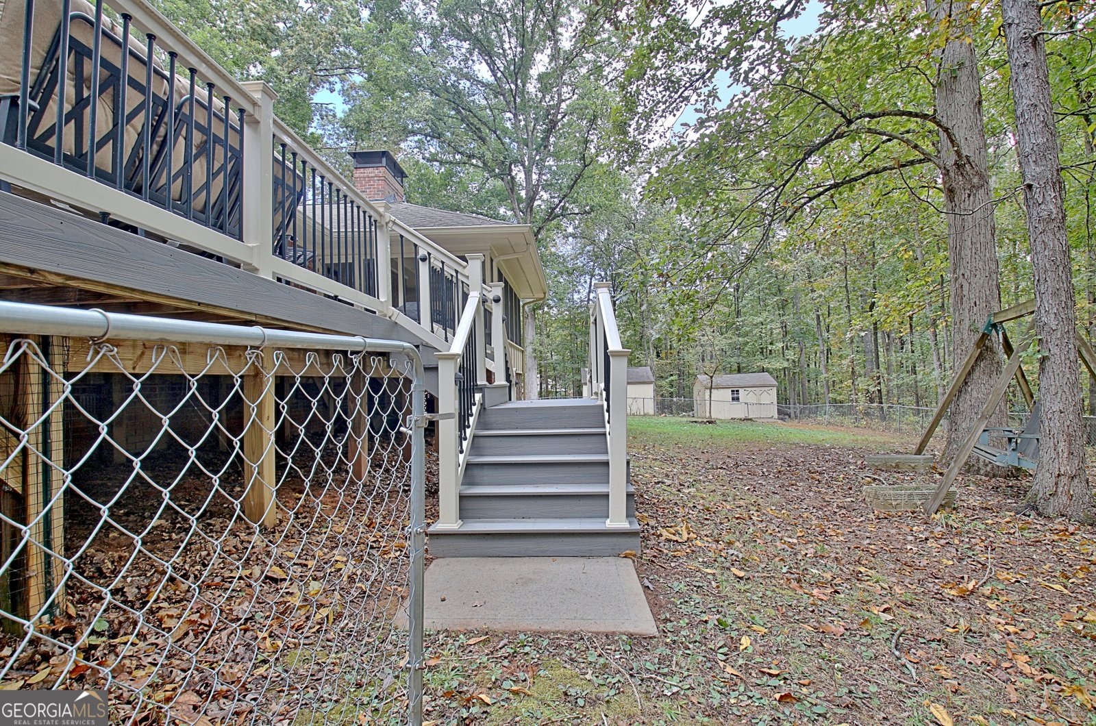 120 WOODLAND Road Fayetteville - 26