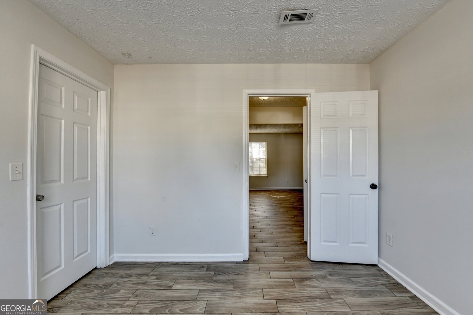 510 Saint James Court Lawrenceville - 2