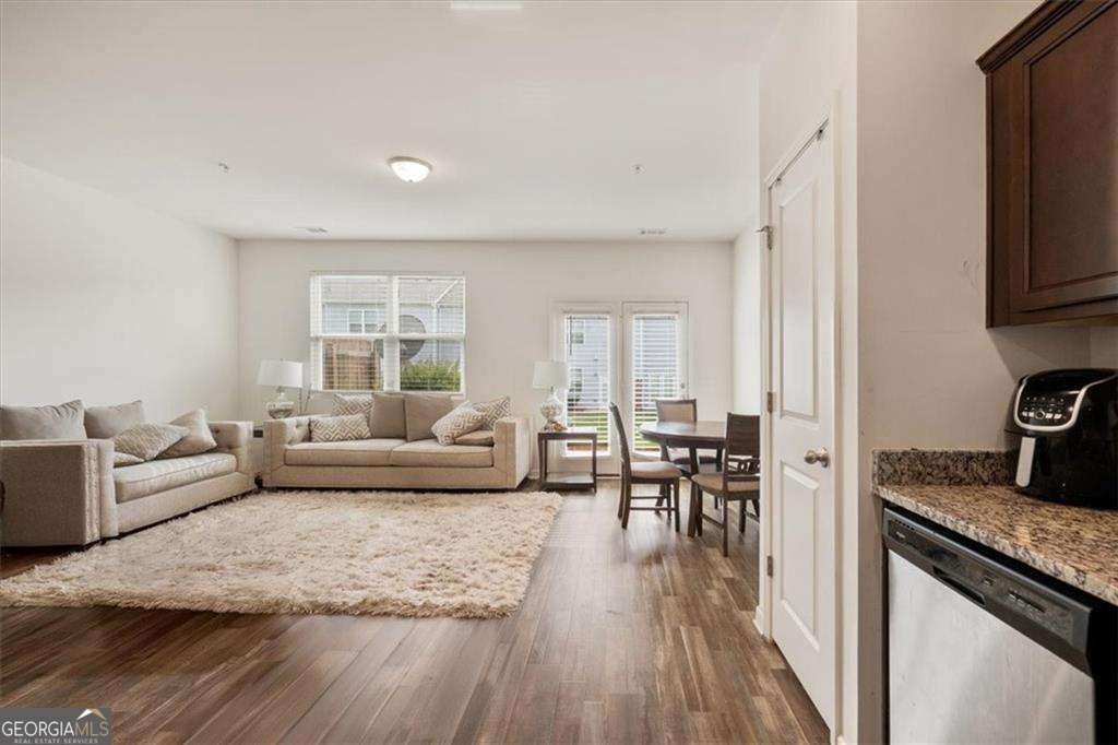 11991 Fuller Street Hampton - 3