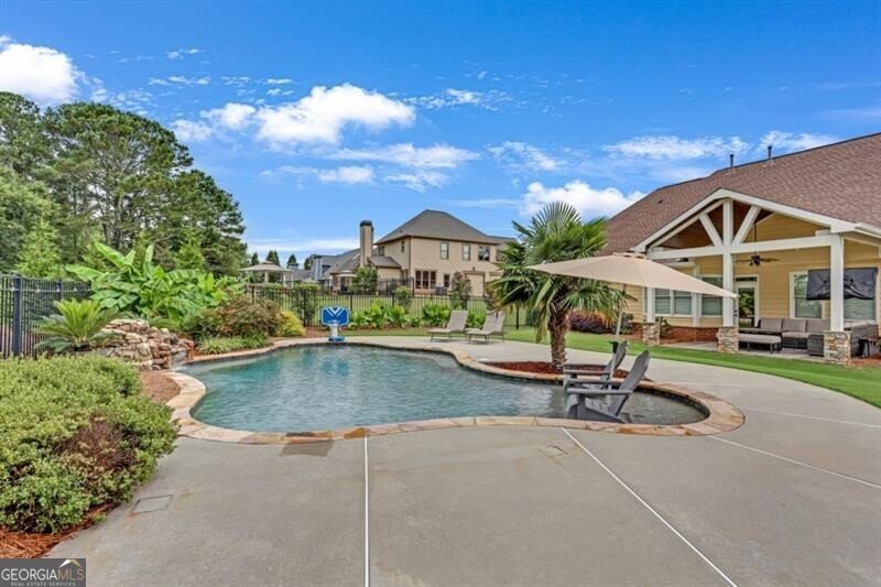 1006 Silver Thorne Drive Loganville - 32