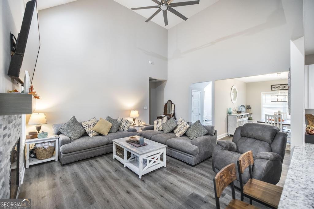 219 Diamond Place Gray - 9