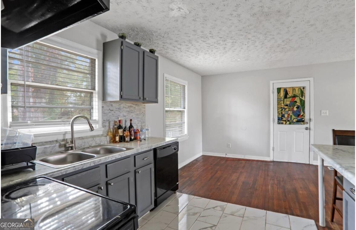 437 Fairlock Lane Atlanta - 23