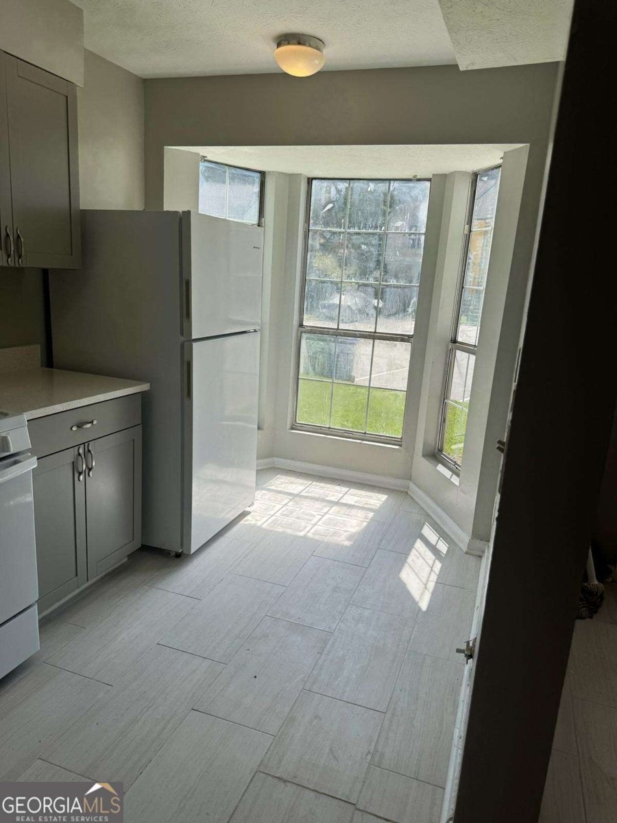 465 Prince Of Wales Stone Mountain - 9