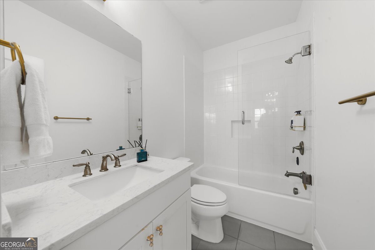 6645 Cadence Boulevard Atlanta - 27