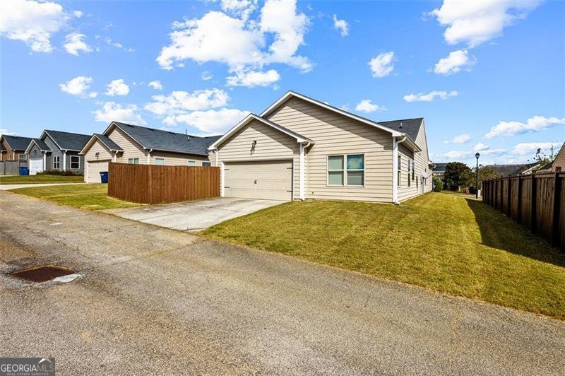 2979 DUNGENESS Drive Douglasville - 18