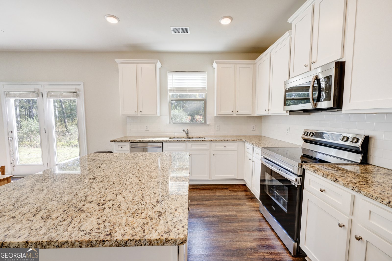 404 McGinnis Circle Calhoun - 12