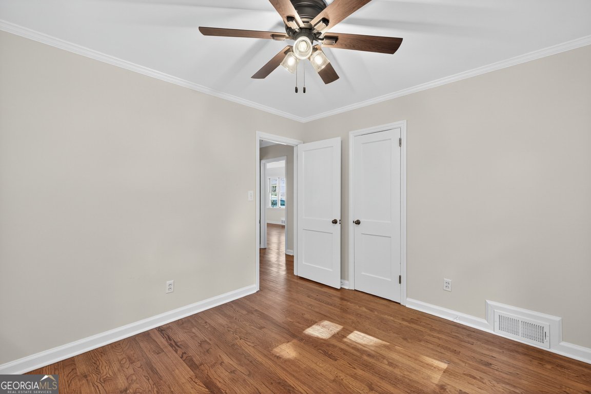 352 3rd Avenue Winder - 26