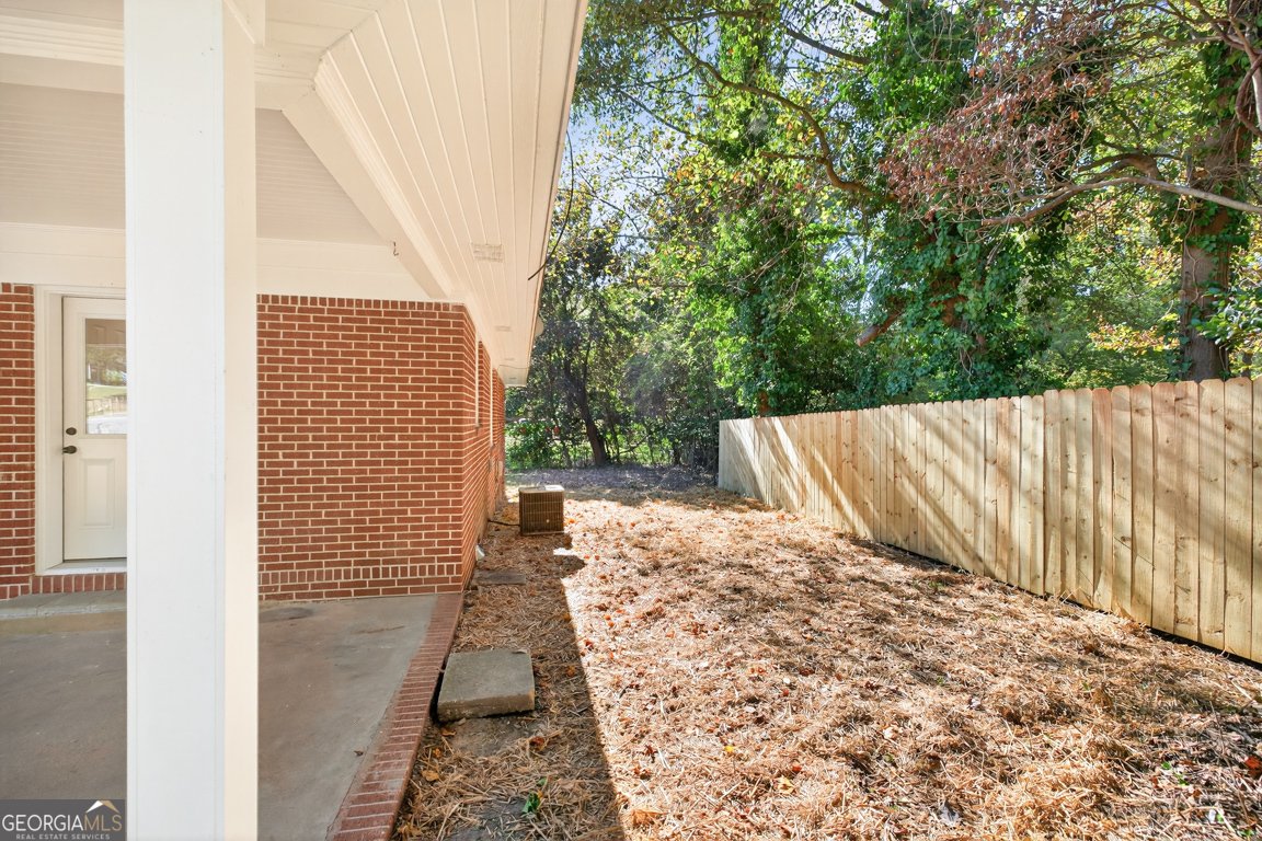 352 3rd Avenue Winder - 30