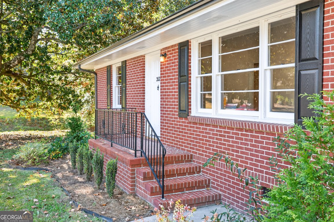 352 3rd Avenue Winder - 5