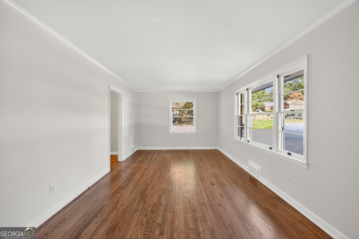 352 3rd Avenue Winder - 8