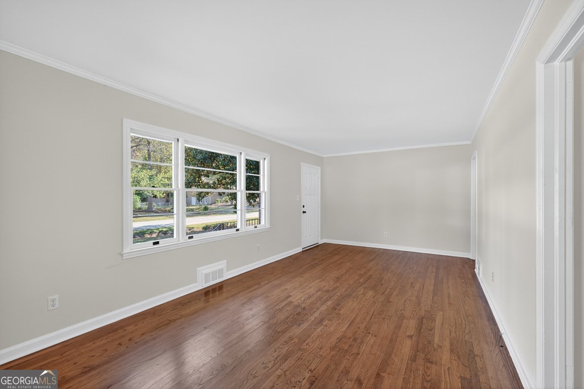 352 3rd Avenue Winder - 9