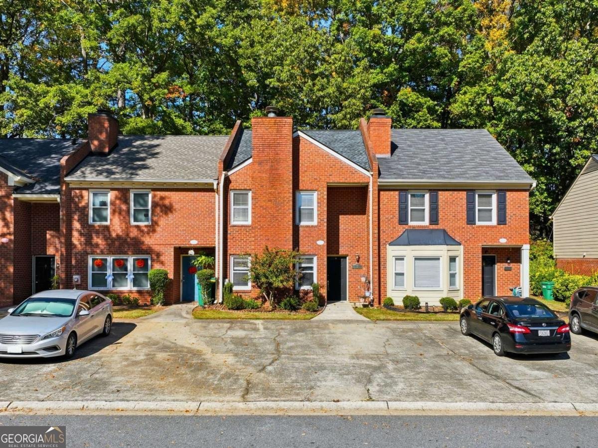 3153 Corner Oak Drive Peachtree Corners - 3