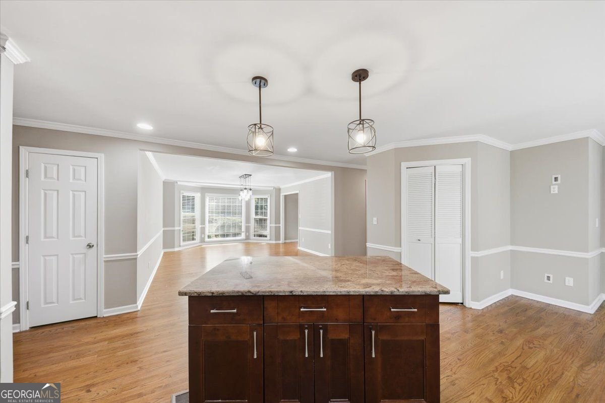 139 SHADOWLAKE Lane Marietta - 40