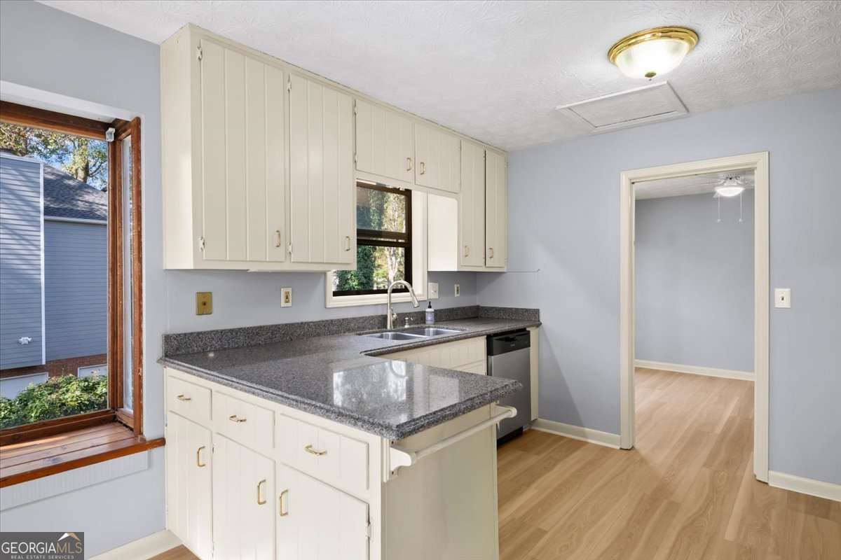 3634 Stonehenge Way Marietta - 15