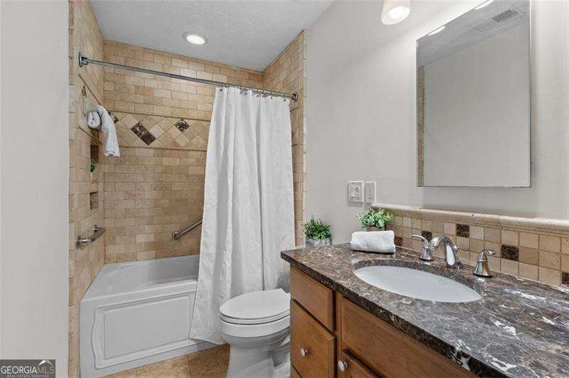 6425 Deerings Lane Peachtree Corners - 15