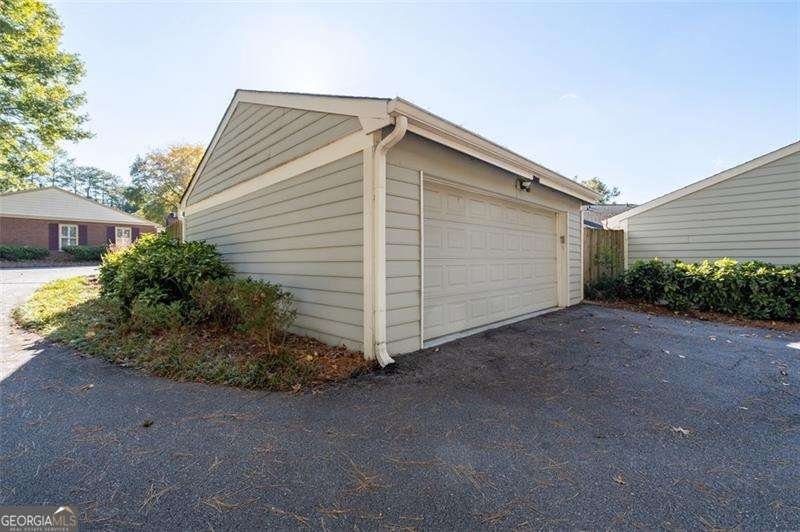 6425 Deerings Lane Peachtree Corners - 18