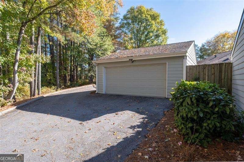 6425 Deerings Lane Peachtree Corners - 8