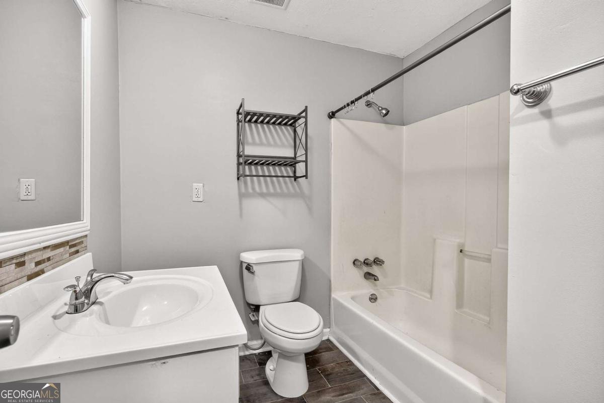 6512 Executive Drive Winston - 8