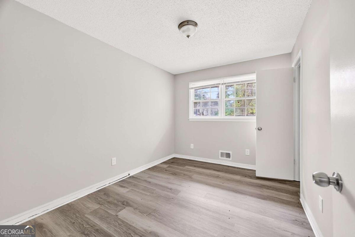 971 Canyon Trail Marietta - 10