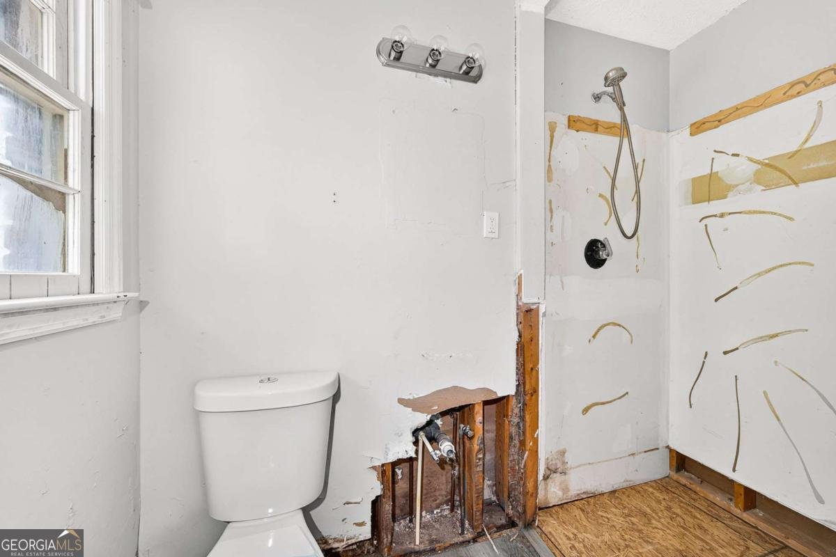 971 Canyon Trail Marietta - 9