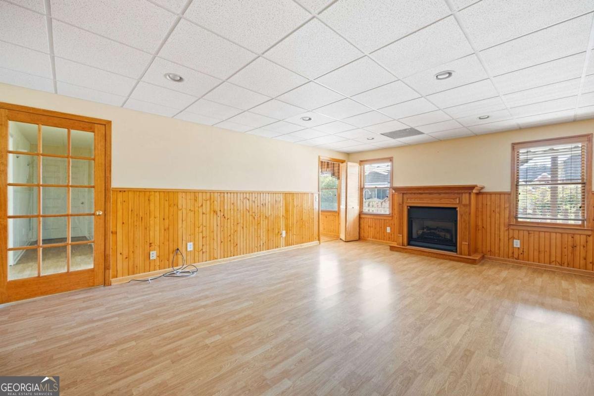 1819 Parkview Court Kennesaw - 1