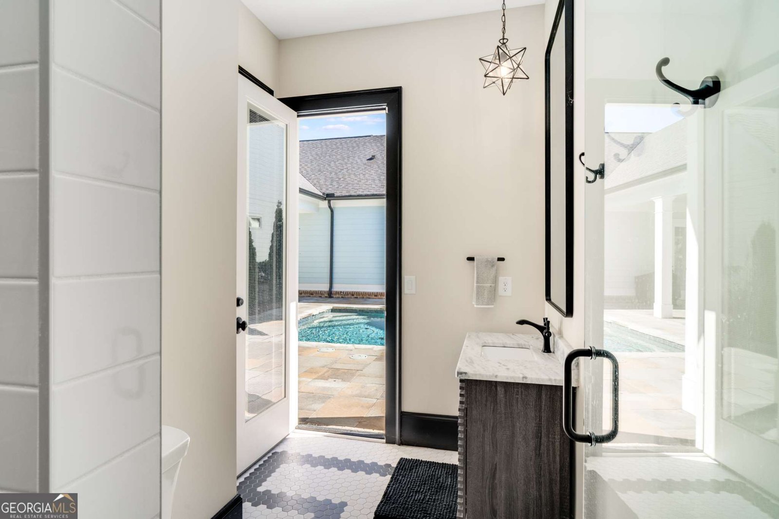 2030 Greenleffe Drive Statham - 26