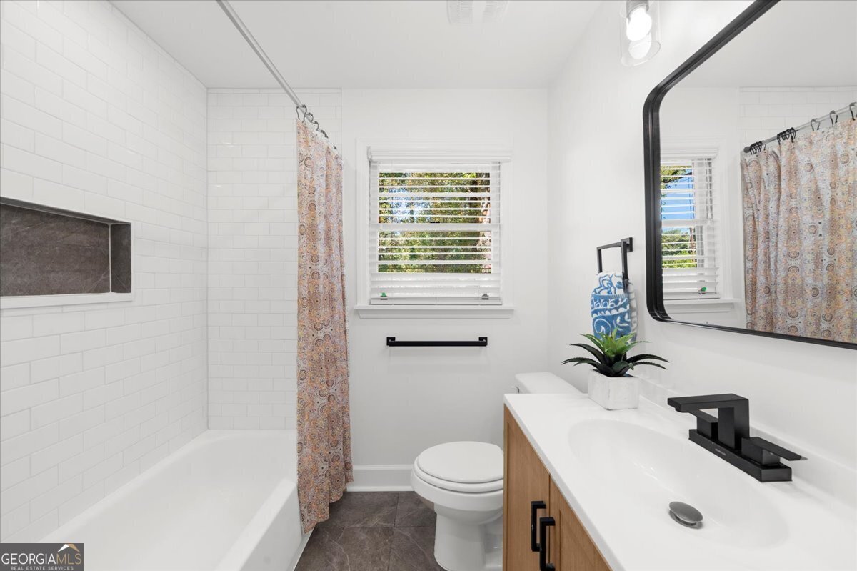 2572 Tyler Way Decatur - 40