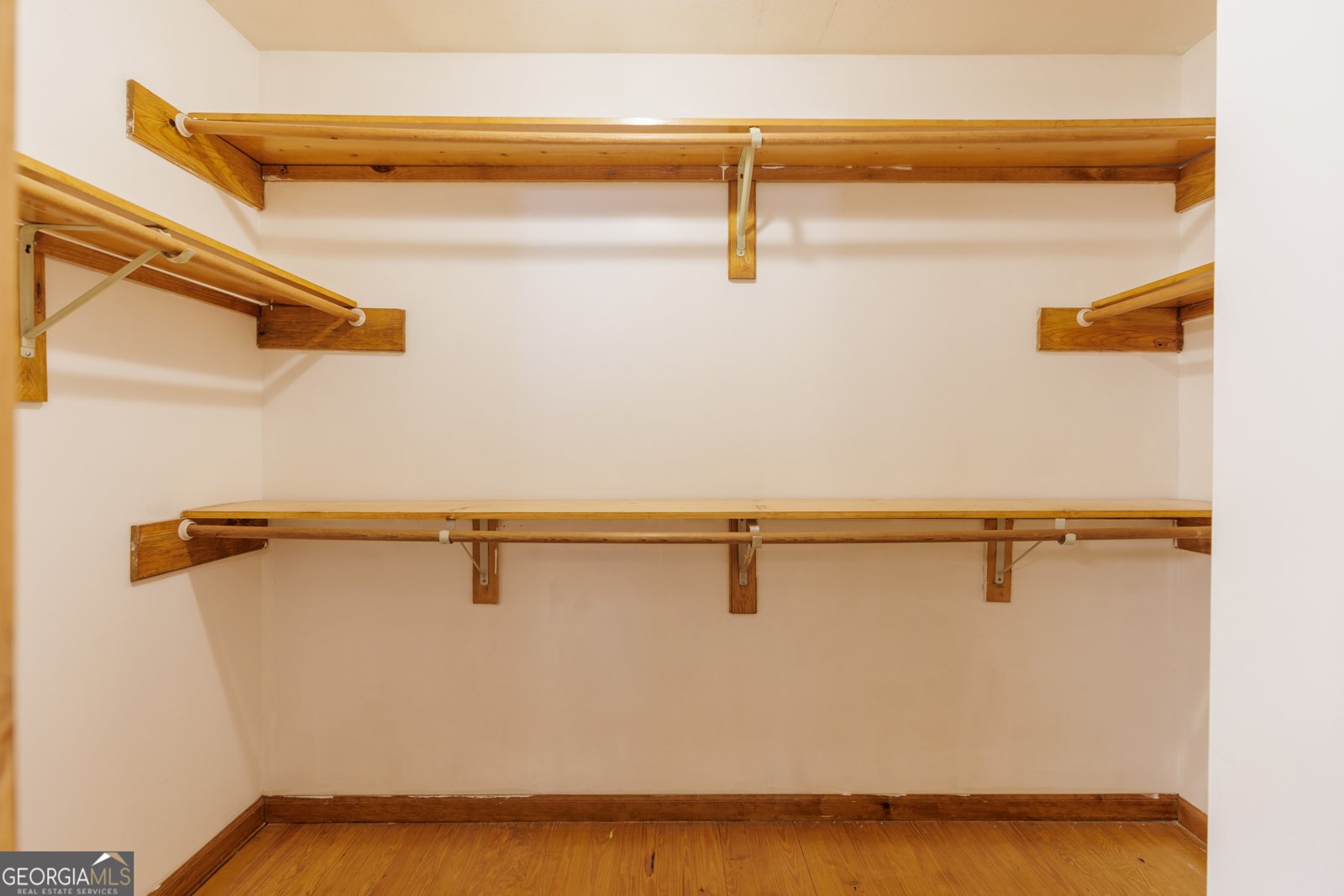 2303 Sherwood Drive Valdosta - 27