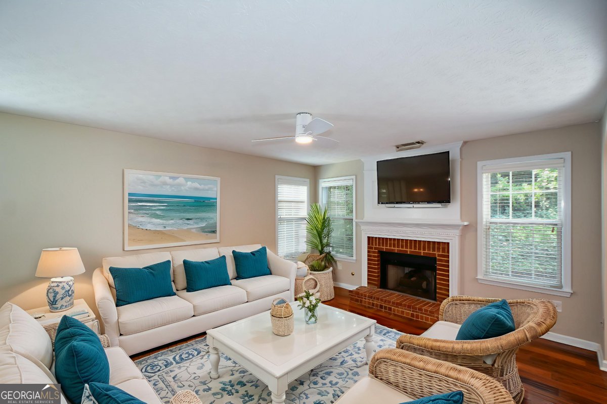 1045 Winthrope Chase Drive Alpharetta - 11