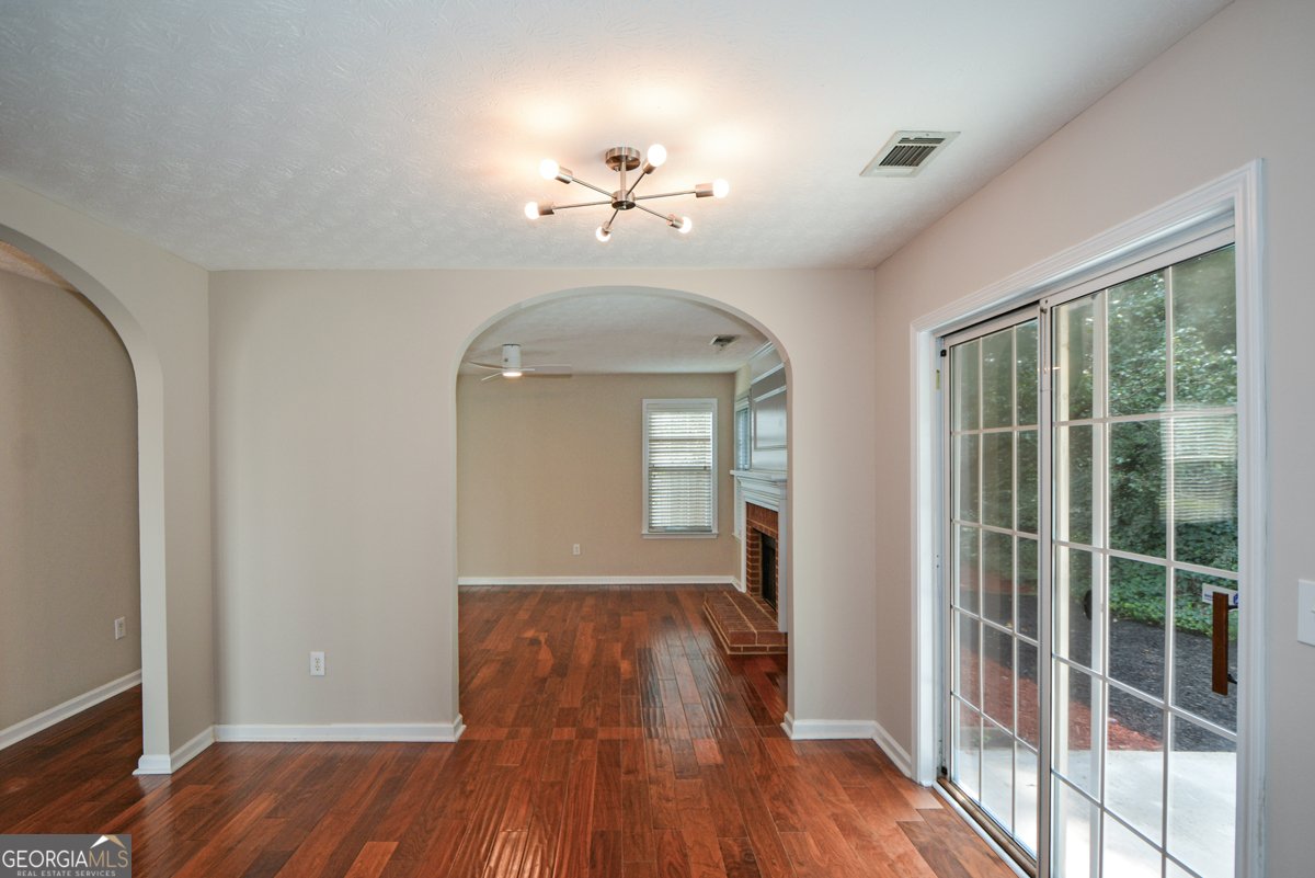 1045 Winthrope Chase Drive Alpharetta - 16